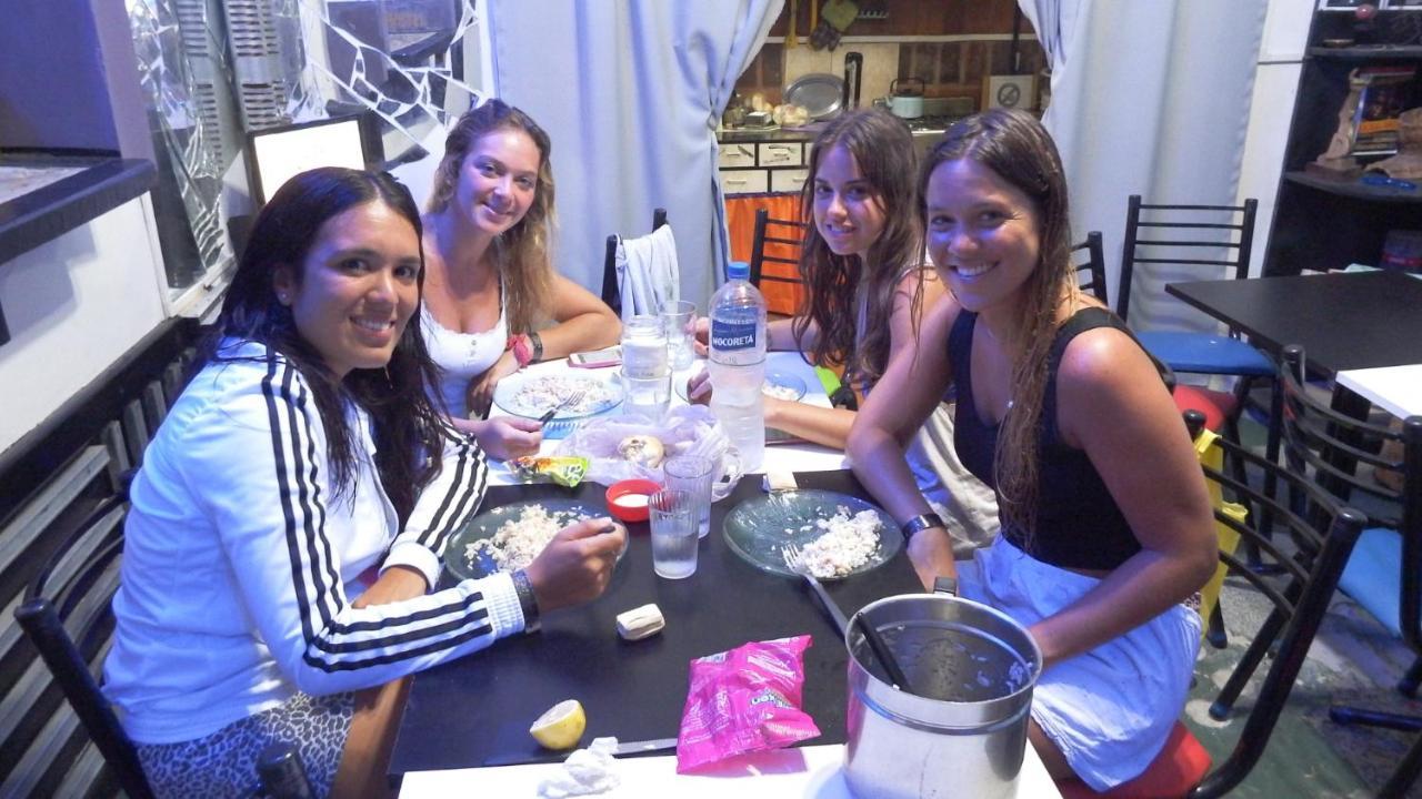 Hostel De Pichincha Gualeguaychú Екстериор снимка