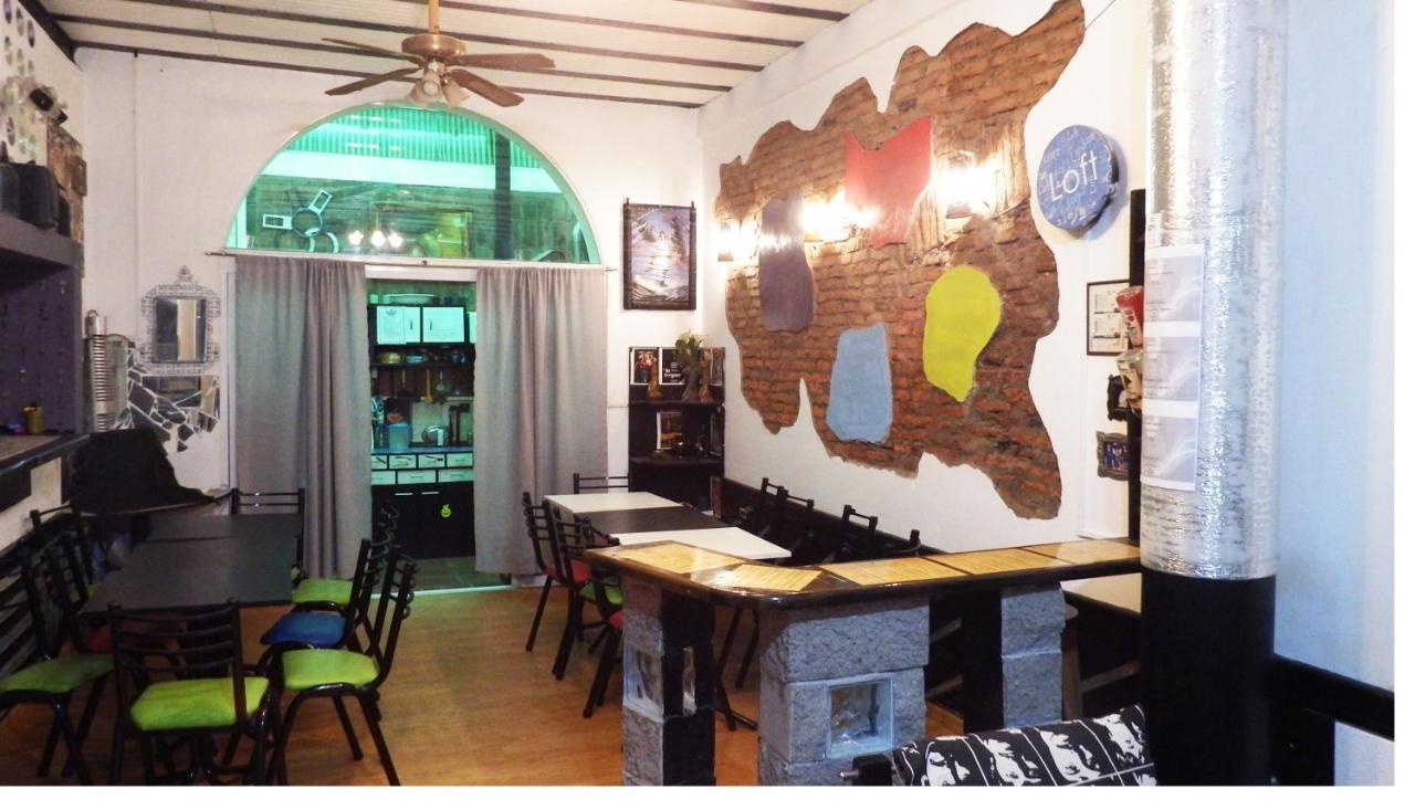 Hostel De Pichincha Gualeguaychú Екстериор снимка