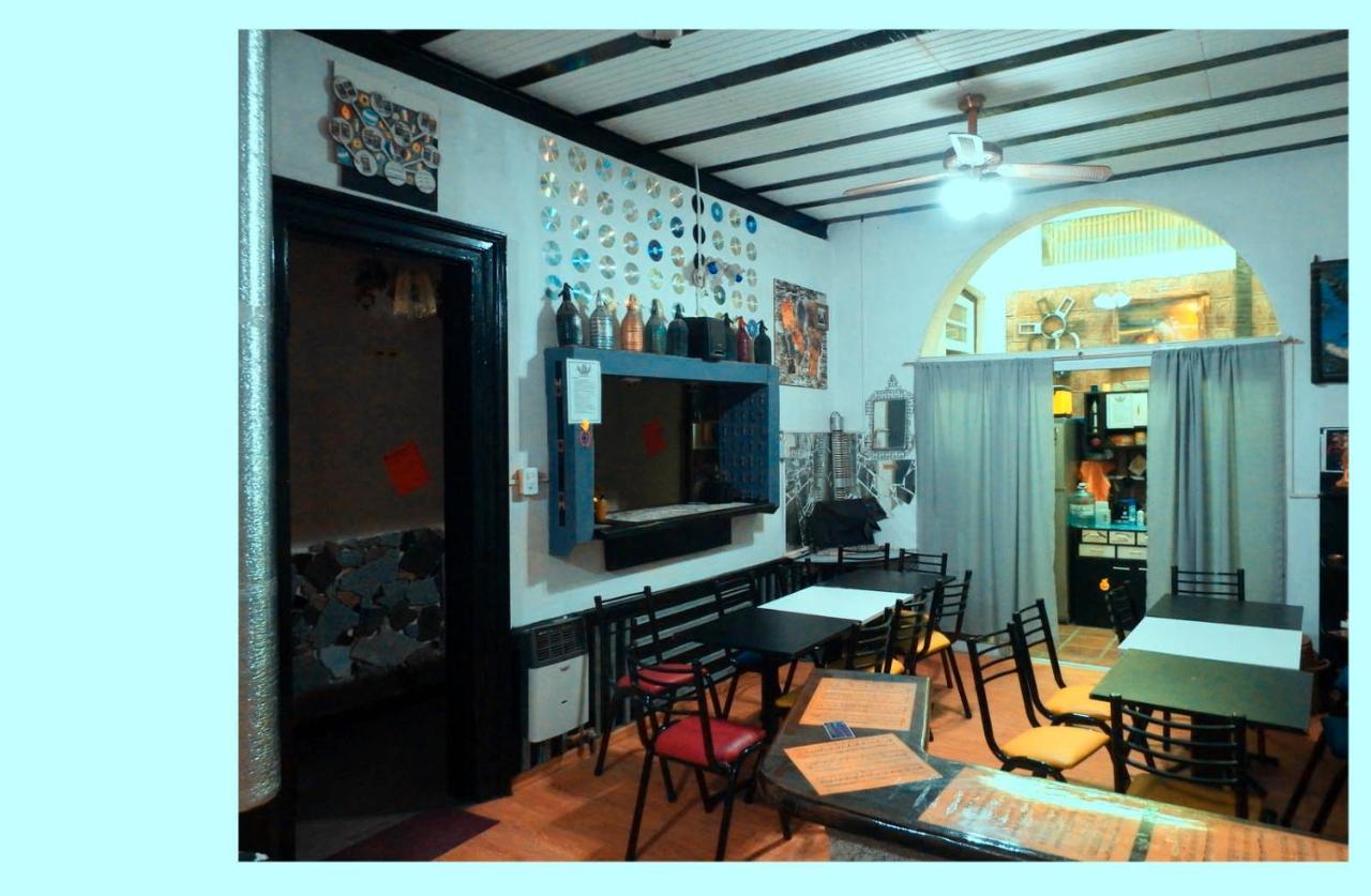 Hostel De Pichincha Gualeguaychú Екстериор снимка